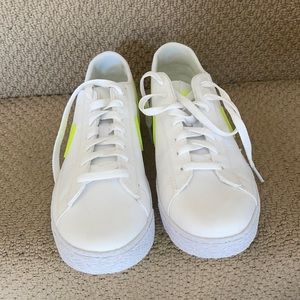 Nike low blazers..cloth material